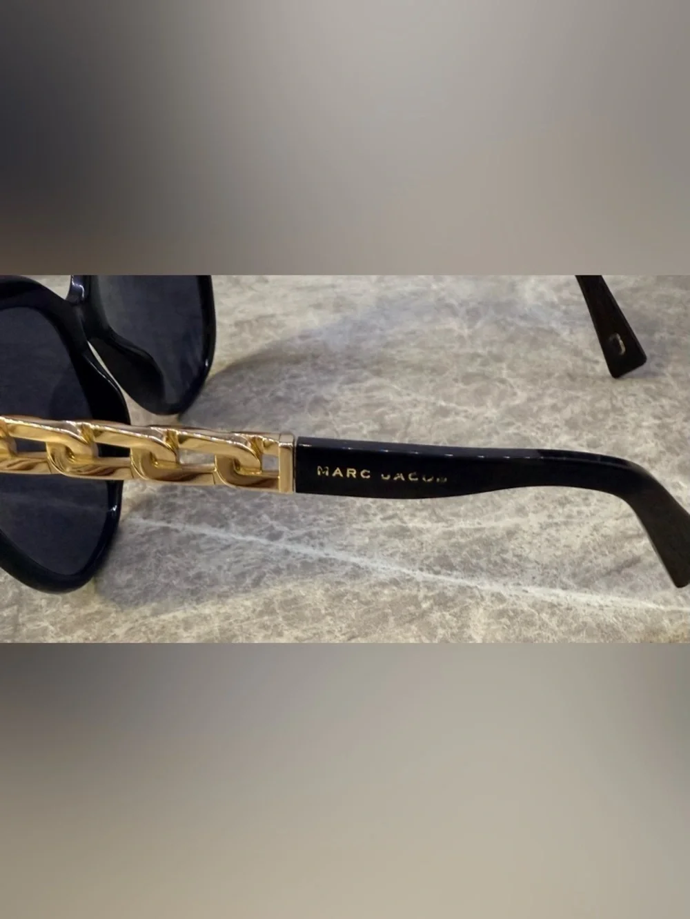 Marc Jacobs 334/F/S Black sunglasses gold chain detail classic Audrey Hepburn